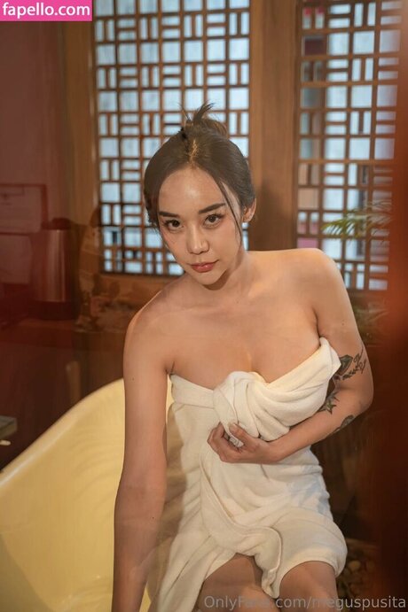 meguspusita estrella del arte galería