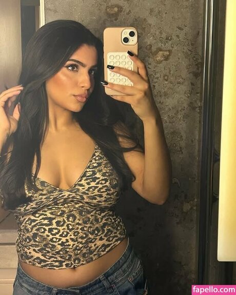 Jaya Thandi actriz de desnudos foto