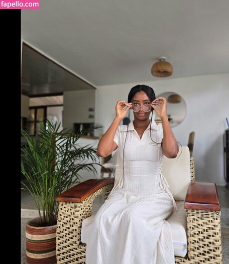 Jessica Nahomy arte estrella porno imágenes