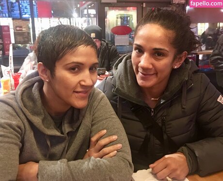 Amanda Serrano estrella porno exclusiva galería