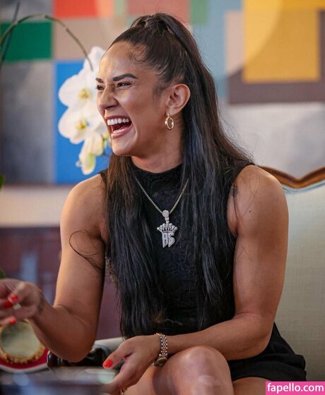 Amanda Serrano arte estelar galerías