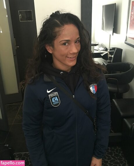 Amanda Serrano estrella del sexo foto