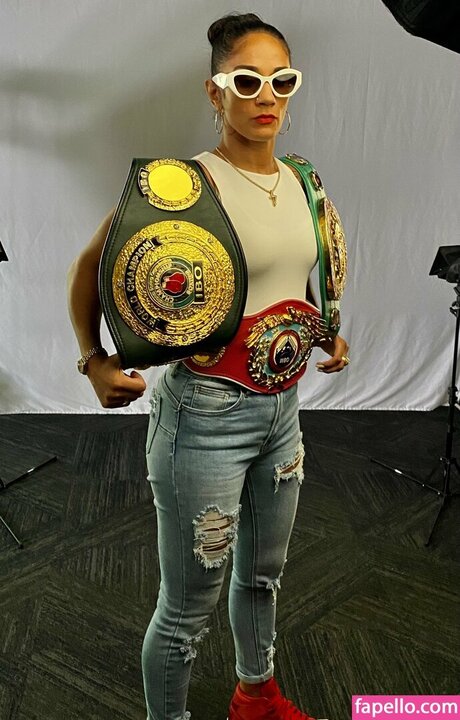 Amanda Serrano actriz libre foto