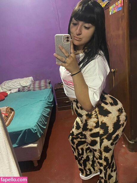 micamansillaa__ modelo desnudos archivo