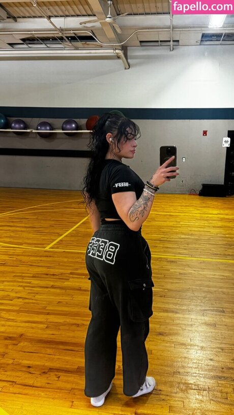 travesti de pene pequeño onlyfans xxx de alta calidad imágenes