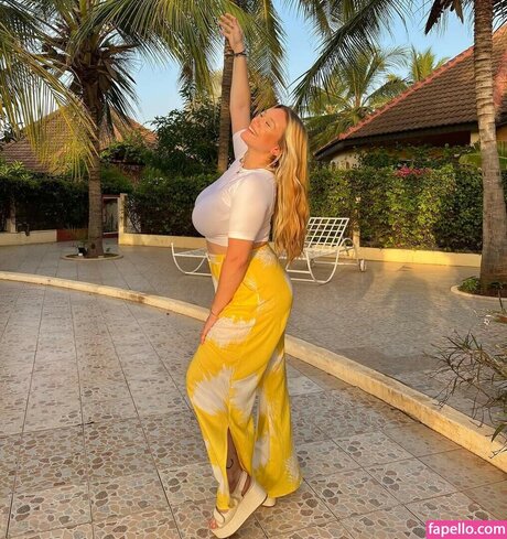 Justinaccessible bonita estrella porno fotos