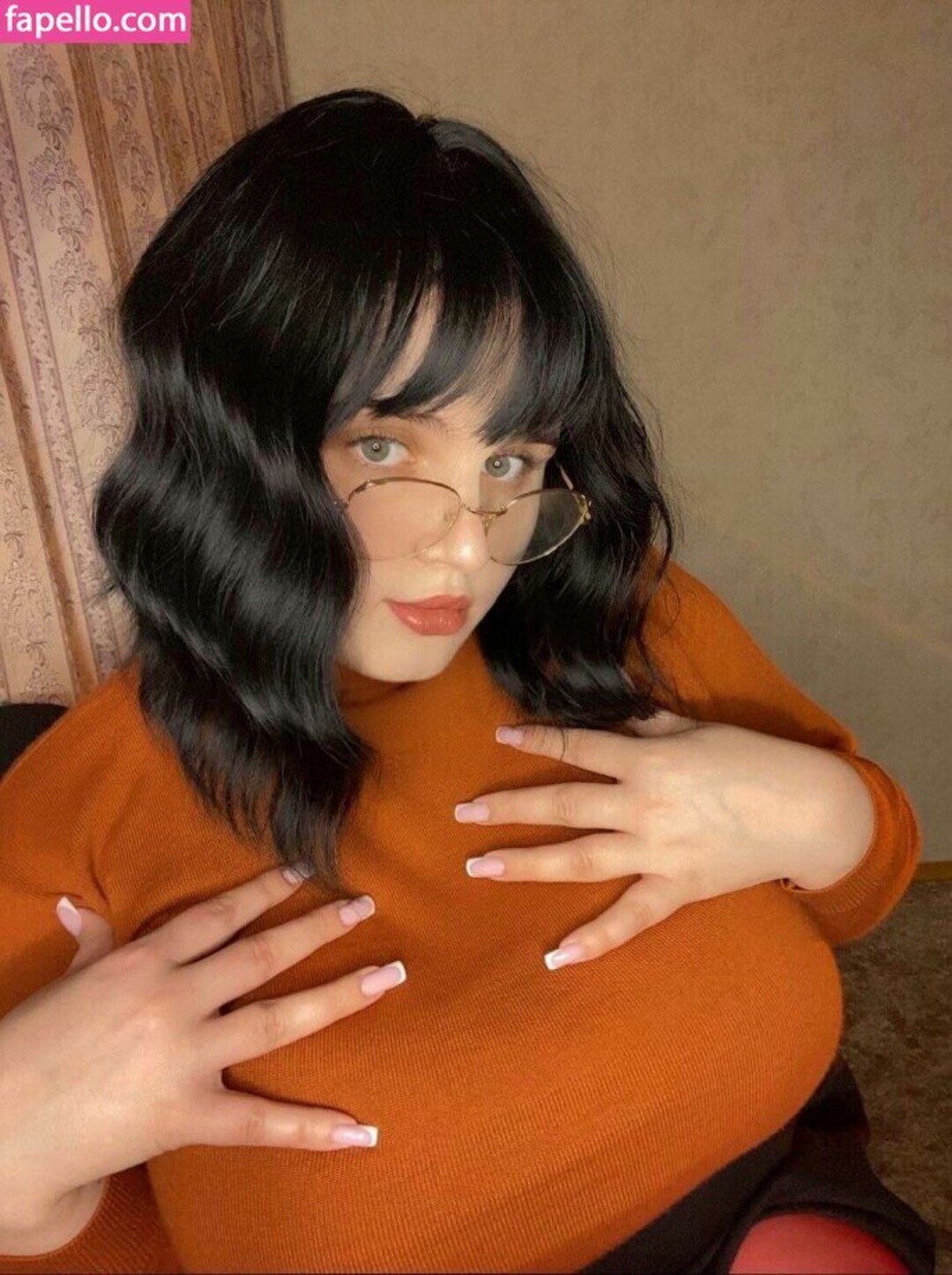 ___kuvalda___ actriz de alta definición imágenes