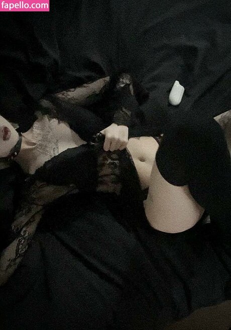 Paradoxy modelo sexy galerías