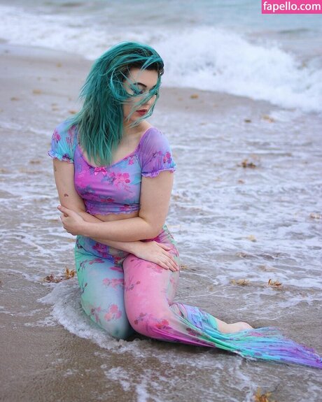 Jessie Paege hermosa estrella porno foto