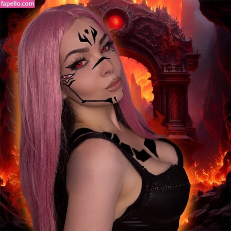 glitchedegirlcosplay estrella desnuda imagen