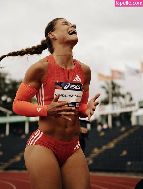 Demi Van Den Wildenberg estrella galerías