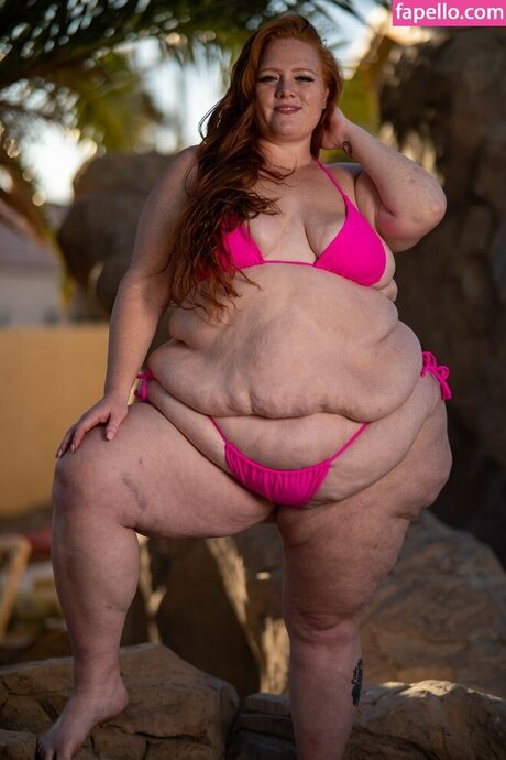 Julie Ginger buen modelo foto