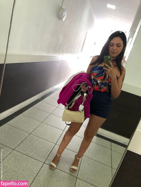 feeroliver estrella caliente imágenes