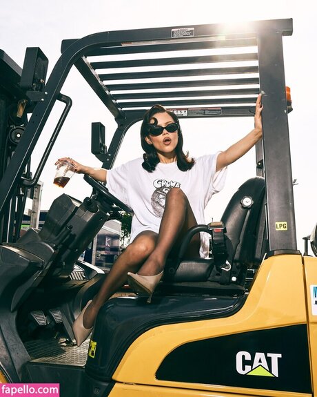 Jenna Ortega modelo sexual fotos