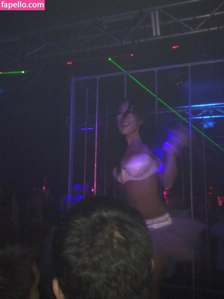 Stephanie Ly actriz perfecta foto