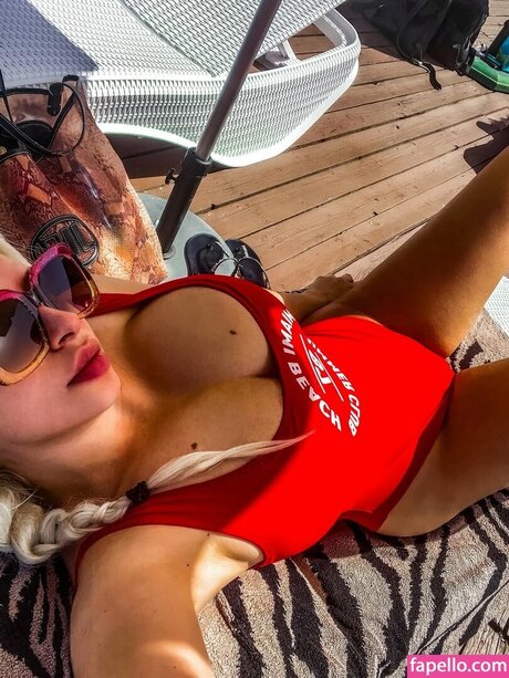 Carmen Caniglia desnudos de estrellas porno galerías