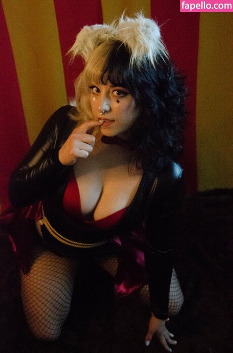 CubeCosplay modelo de alta calidad foto