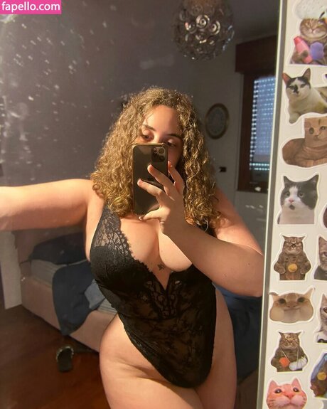 Elisabetta Rossi modelo bonita fotos