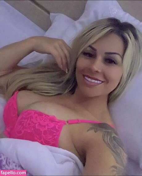 Sheila BellaverICIAL estrella perfecta fotos