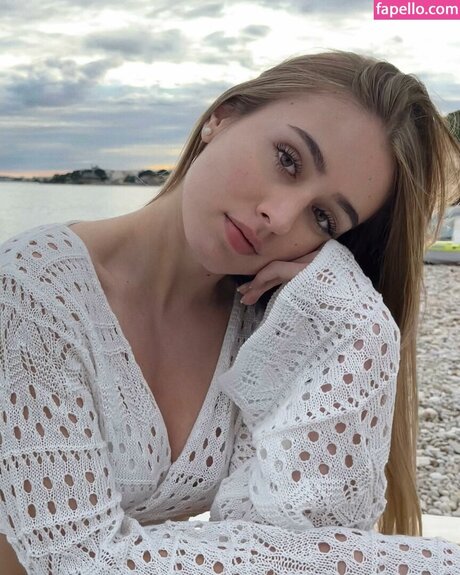 Susana Guerrero estrella libre galerías