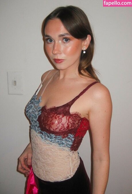 Veronika Slowikowska actriz xxx archivo