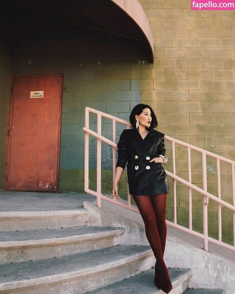 Alicia Hannah Kim modelo gratis imágenes