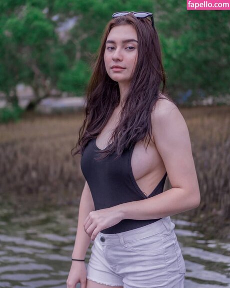 Katrina Dovey modelo desnuda archivo