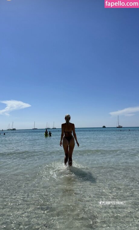 Carolin Niemczyk modelo desnudos imagen