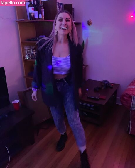 NicsandNacs bonita actriz imagen