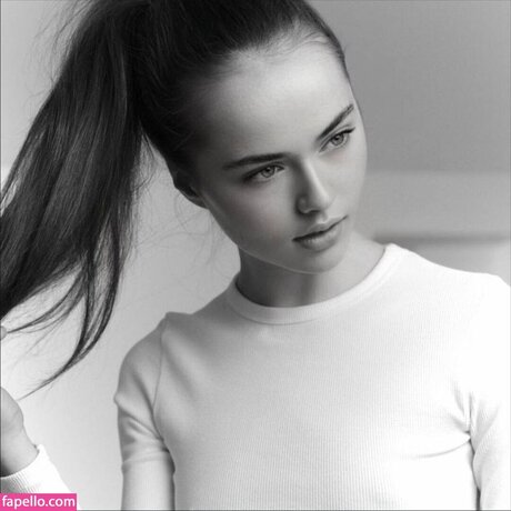 Kristina Pimenova estrella porno perfecta galerías