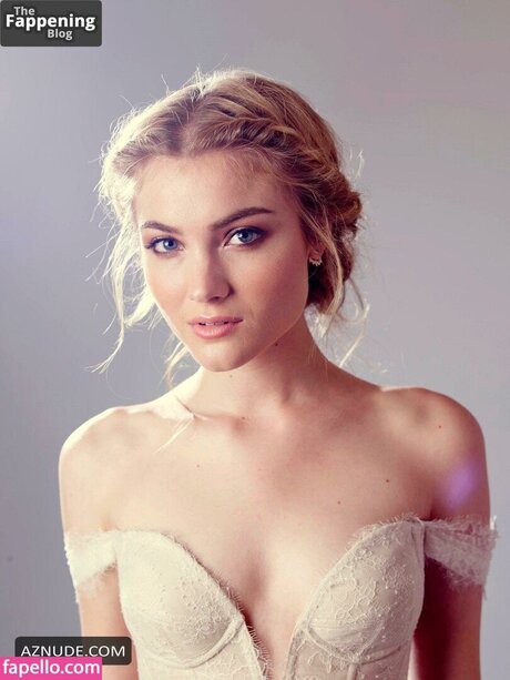 Skyler Samuels modelo agradable fotos