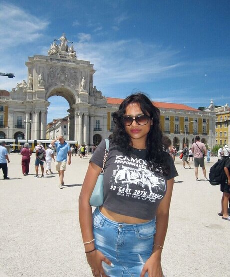 Abby Govindan estrella adulta fotos