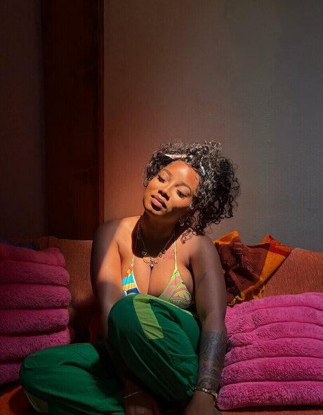 kortynie estrella bonita imagen