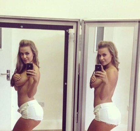 Emma Kuziara modelo desnudos foto