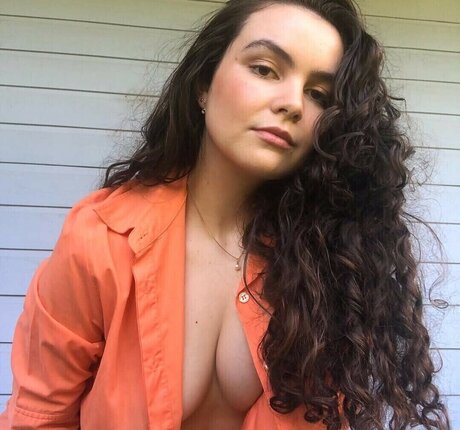 Lucy Holz estrella foto