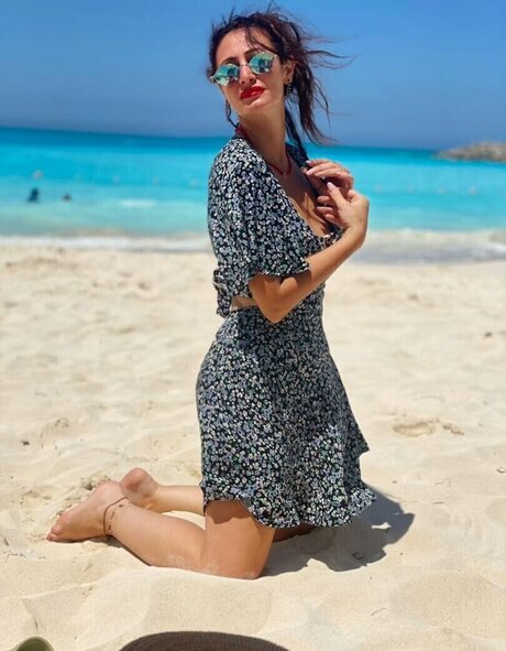 Menna Tayseer estrella libre foto