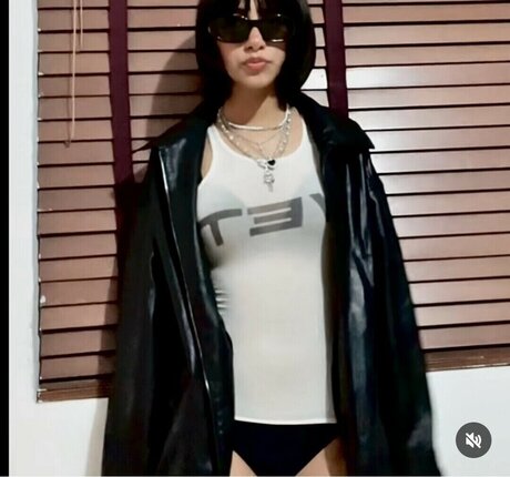 Yuriana Canelita modelo agradable galerías