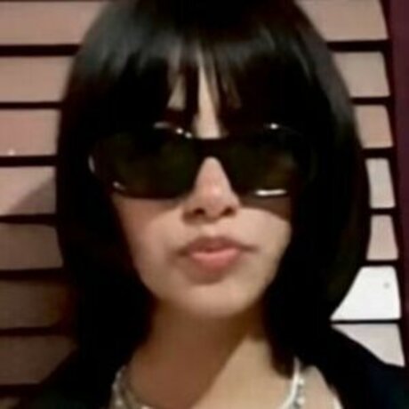 Yuriana Canelita estrella porno xxx galerías