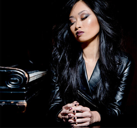 Connie Han estrella porno de arte galerías