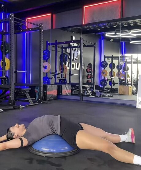 Alanalarana modelo adulto galerías