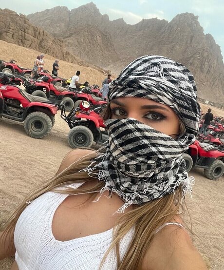 Giorgiazampi Sofiagllo bonita estrella archivo