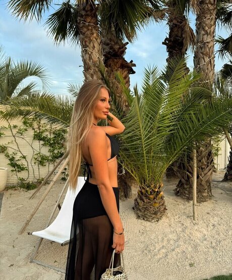 Giorgiazampi Sofiagllo modelo hermosa galería