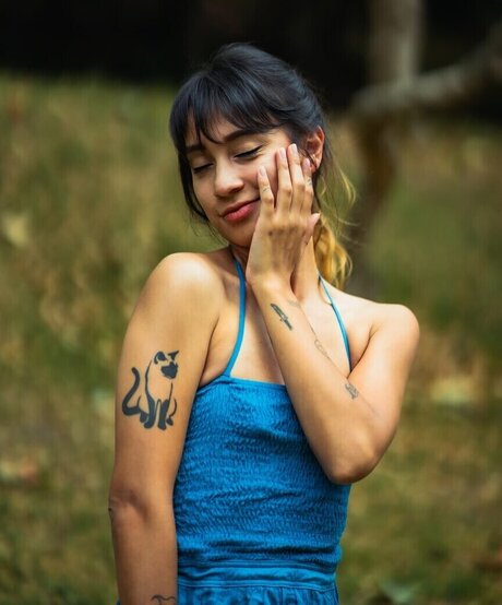 Salina Barajas modelo caliente galería