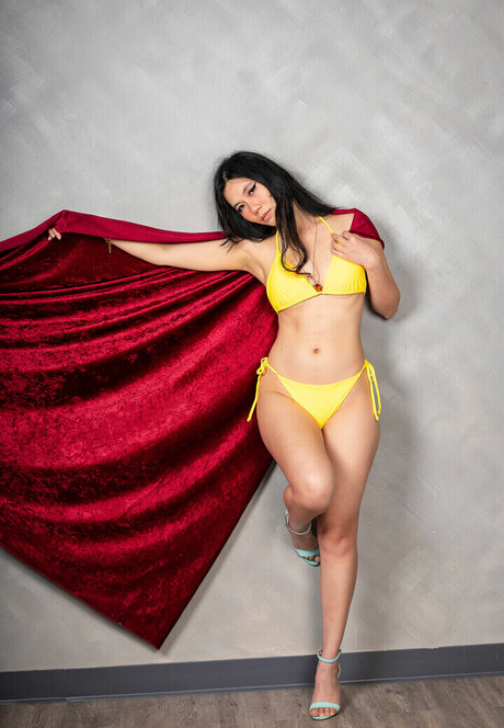 Bessy Q estrella porno erótica imagen