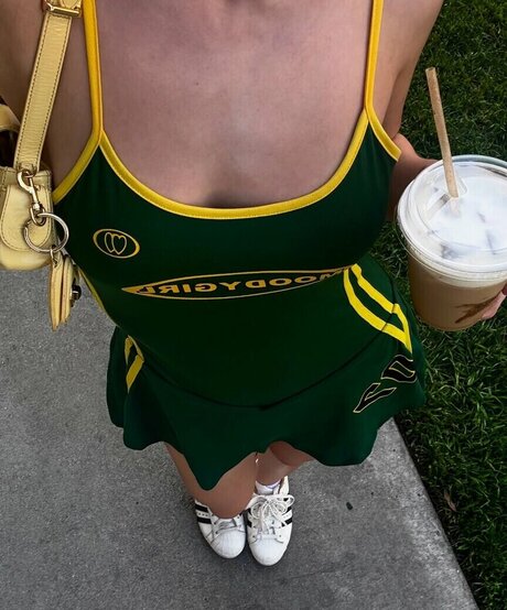 Yaren Alaca desnudos de modelos recopilación