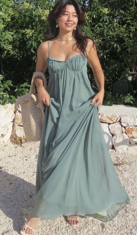 Jennifer Mika modelo sexy imágenes