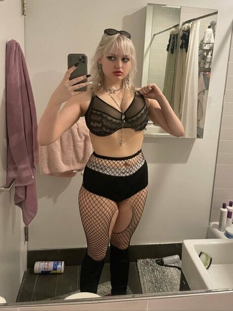 TalkFastEllie desnudos de estrellas galería