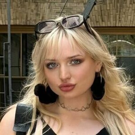 TalkFastEllie modelo desnudos fotos