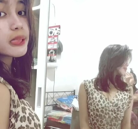 Riska Saputri estrella bonita galería