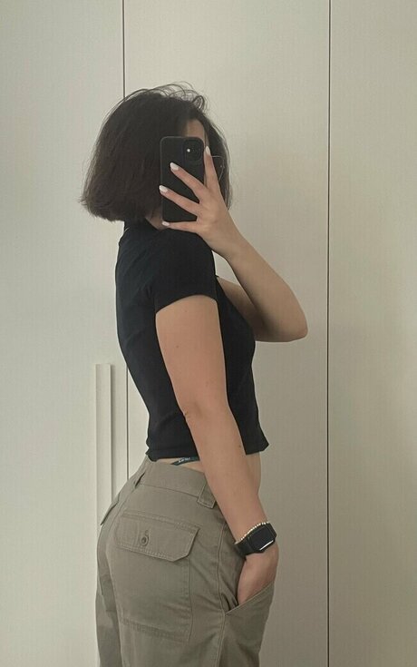 Lara Juice arte modelo fotos